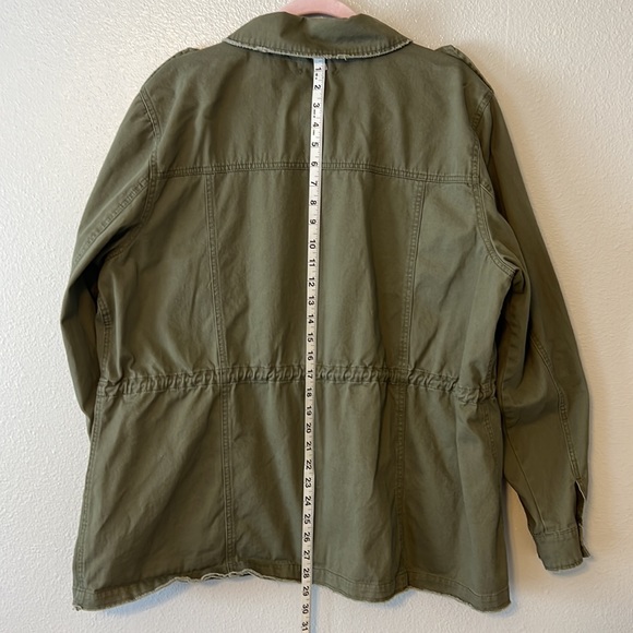 Maurice’s Military Style Jacket Embroidery Distressed Toggle Waist Sz 2 - Picture 5 of 10